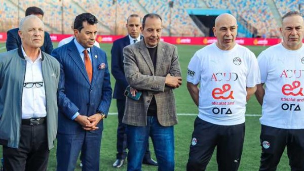 صلاح وأبوريدة ووزير الرياضة