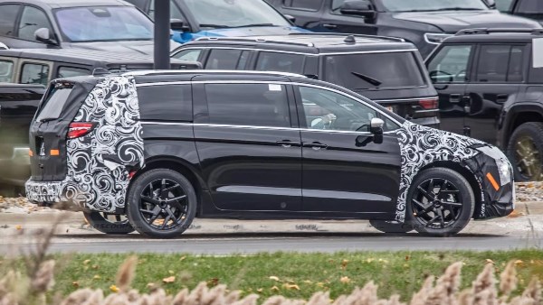 كرايسلر باسيقيكا