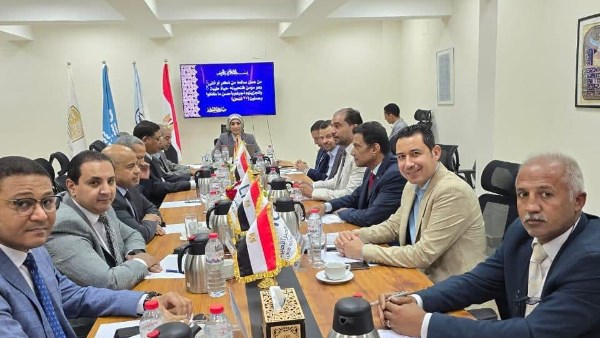 مجلس جامعة الأقصر خلال اجتماعه