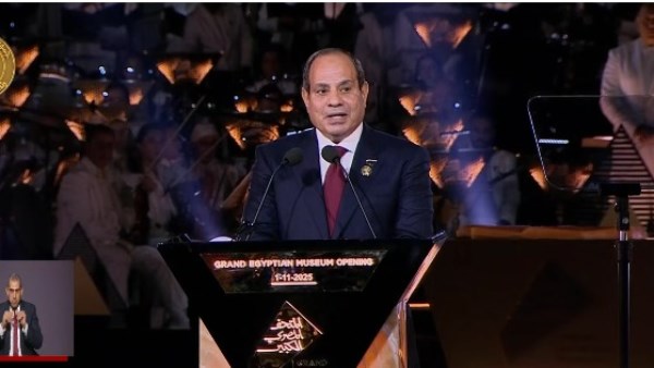 الرئيس عبد  الفتاح السيسي الرئيس عبد  الفتاح السيسي