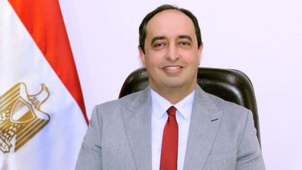 الدكتور عمرو عثمان