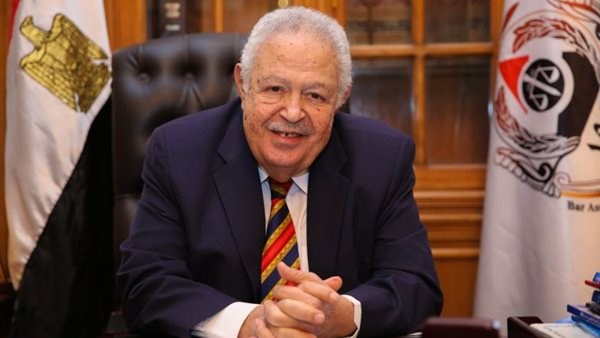 الراحل رجائي عطية