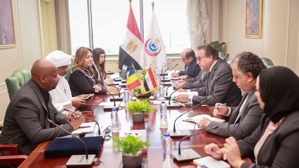وزير الصحة ونظيره التشادي 