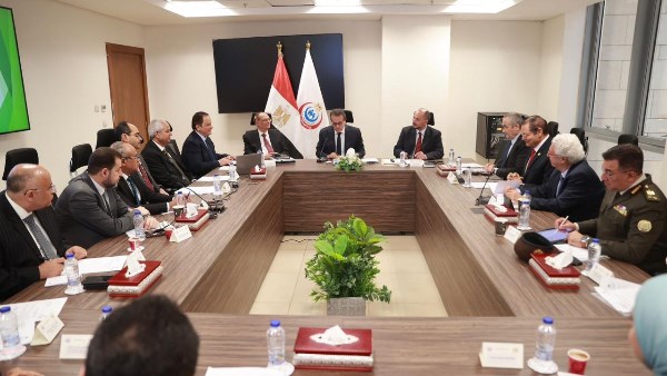 وزير الصحة والسكان 