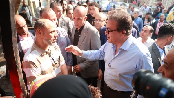 وزير الصحة والسكان 