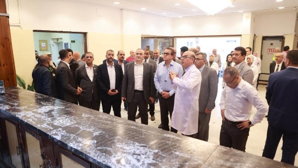 جانب من افتتاح الوزير 