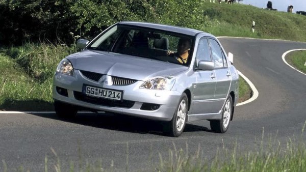 ميتسوبيشي لانسر