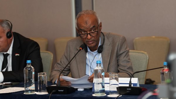 النائب إنصاف مايو 