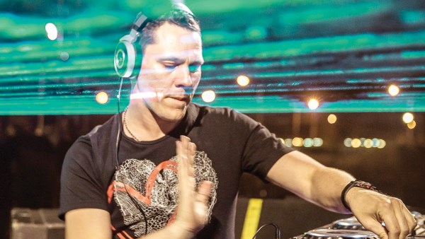 الدي جي العالمي تييستو