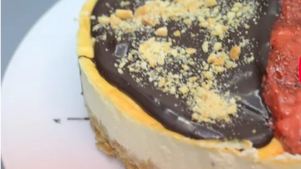 طريقة عمل تشيز كيك لايت..بمذاق لا يقاوم طريقة عمل تشيز كيك لايت..بمذاق لا يقاوم