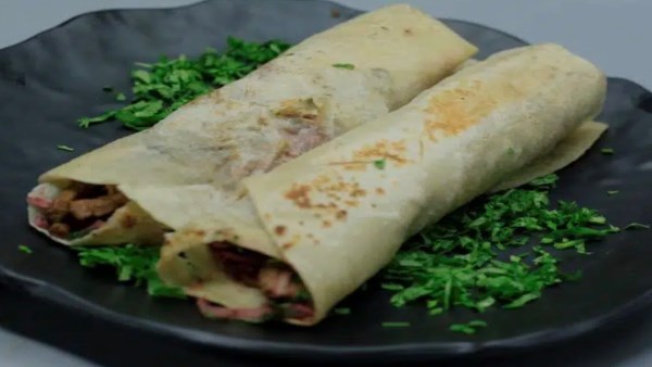 شاورما لحمة بالبصل والسماق