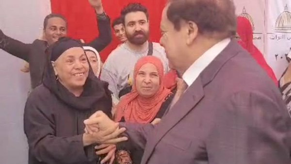 النائب محمد ابو العينين