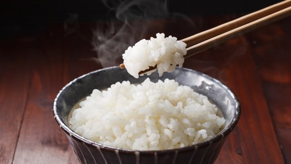 سهل ولذيذ.. طريقة عمل الارز الياباني سهل ولذيذ.. طريقة عمل الارز الياباني