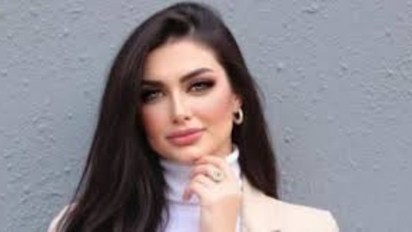 الإعلامية هبة زيادة