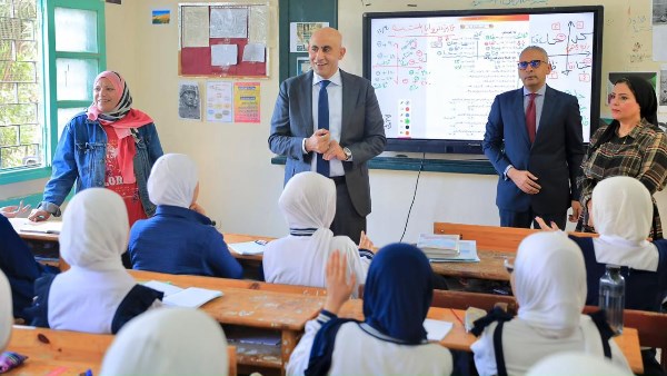 جولة وزير التربية والتعليم اليوم