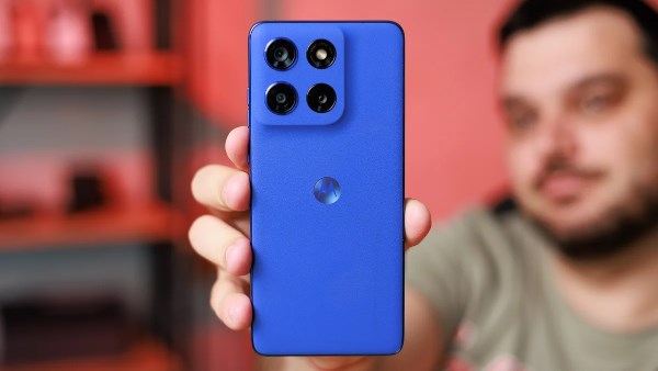 موتورولا الجديد يتحدى Galaxy S26 Ultra بمواصفات كاميرا وتصميم فاخر
