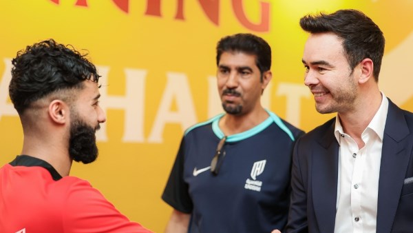 الاسكتلندي جيمس بيسجروف