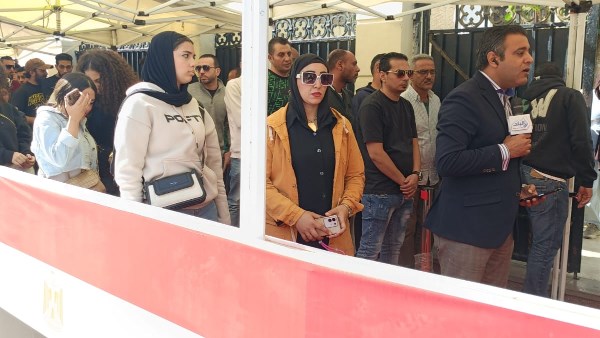 توافد المواطنين على الانتخابات