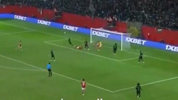 صورة من الهدف