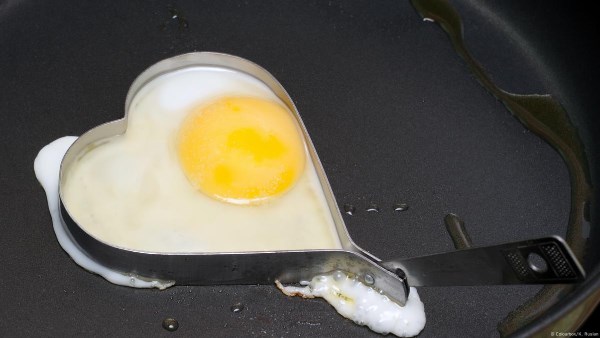 فوائد وأضرار البيض المسلوق والمقلي 