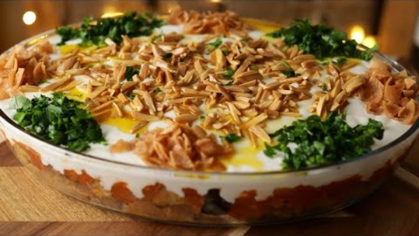 طريقة عمل فتة الباذنجان بخطوات سهلة وطعم يفوق المطاعم  