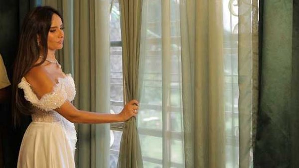 زينة تتصدر التريند بسبب مسلسل ورد وشوكولاتة وإطلالاتها الجريئة 