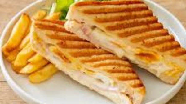 ساندويتش البيض السحري… الوصفة التي كسرت إنستغرام 