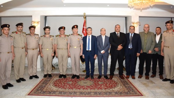 إدارة الإشارة للقوات المسلحة توقع عدد من عقود الإتفاق مع الهيئة القومية للأنفاق وشركة البحر الأحمر لمحطات الحاويات وقناة السويس للحاويات  