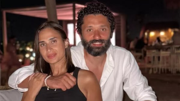 بعد أنباء عن إنفصالهم..10 صور تجمع بين كريم محمود عبد العزيز وزوجته