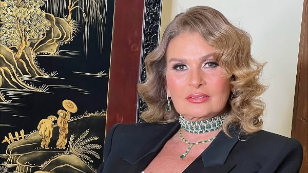 يسرا ببدلة كلاسيك في احتفالية تسلمها وسام جوقة الشرف من جمهورية فرنسام