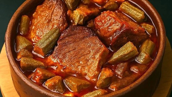 طريقة عمل طاجن البامية باللحمة خطوة بخطوة: