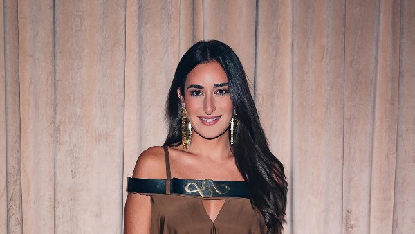 امينة خليل تتألق رفقة زوجها بفستان بلغ سعره 49 الف حنيهاً