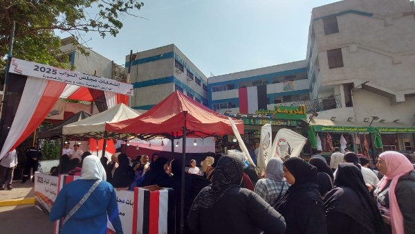 لبت نداء الوطن.. المرأة المصرية تتصدر المشهد الانتخابي في العجوزة لبت نداء الوطن.. المرأة المصرية تتصدر المشهد الانتخابي في العجوزة