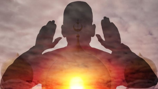 موعد أذان الظهر .. اعرف توقيت صلاة الجمعة والصلوات الخمس اليوم