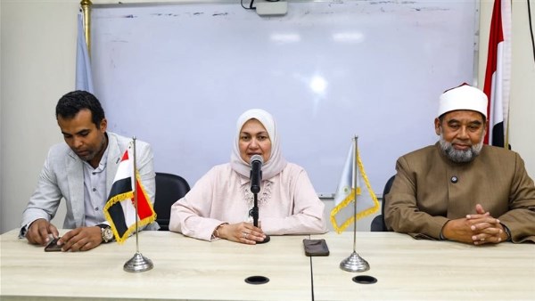 مستشارة شيخ الأزهر لشؤون الوافدين تستقبل رئيس فرع منظمة خريجي الأزهر بتايلاند