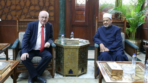 شيخ الأزهر: الحروب والصراعات تؤثِّر بقوة على استمرار جهود الحوار بين الأديان