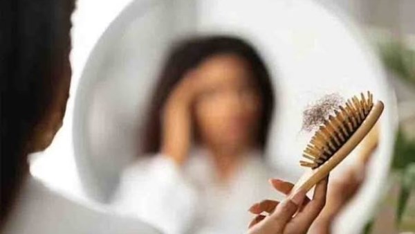 طرق لتحفز نمو الشعر وتوقف تساقطه