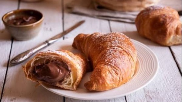 طريقة عمل الكرواسون