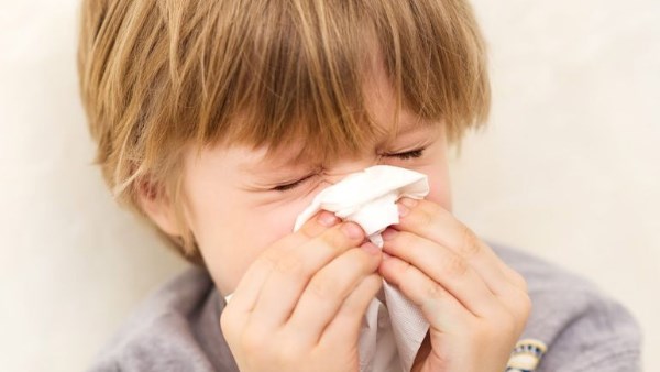 الوصايا العشر لحماية الأطفال من نزلات البرد في فصل الشتاء