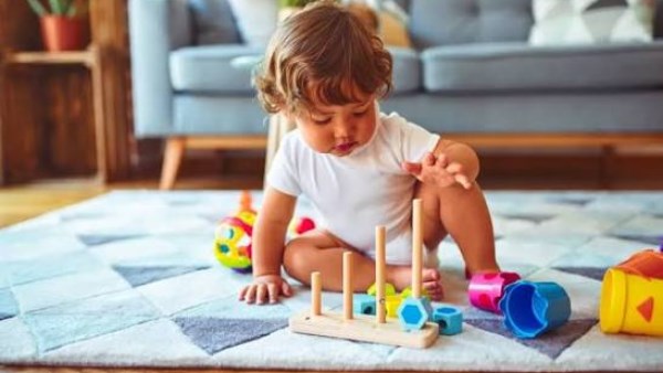  عادات تزيد ذكاء طفلك بدون تدريب