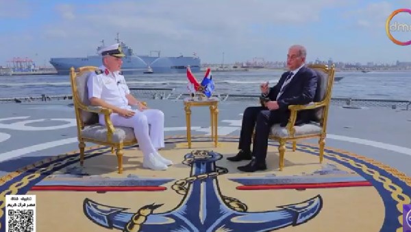 لقاء مع قائد القوات البحرية