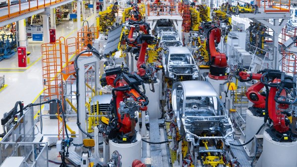 صناعة السيارات 