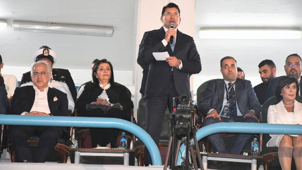 وزير الشباب والرياضة 