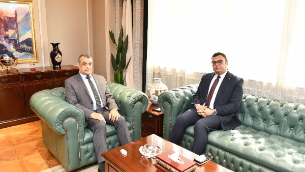 وزيرا "الإنتاج الحربي" و"الإسكان"