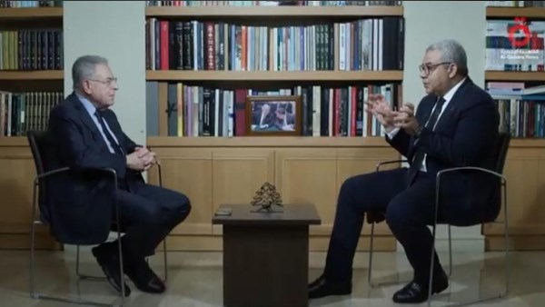 الكاتب الصحفي سمير عمر