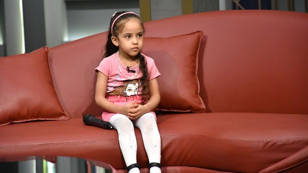 رؤى.. طفلة من الشرقية تحفظ القرآن والعناصر الكيميائية وتبهر «واحد من الناس»