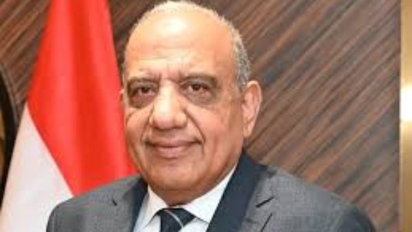 محمود عصمت، وزير الكهرباء والطاقة المتجددة