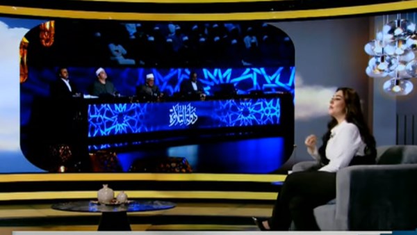  الإعلامية نهال طايل