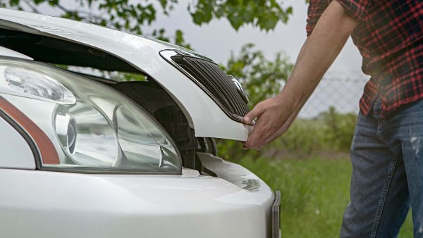  للحفاظ علي غطاء محرك السيارة