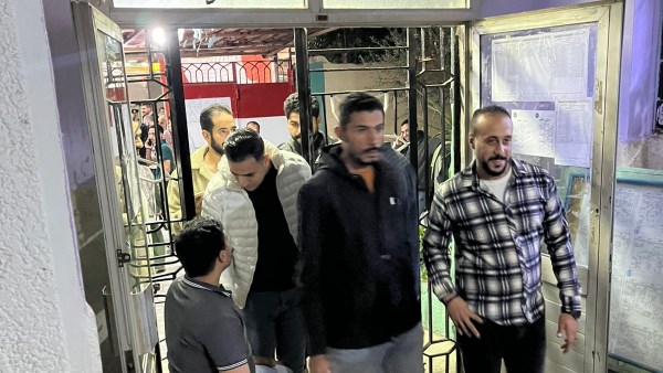 حتي الدقائق الأخيرة المواطنين يتوافدون للأدلاء بأصواتهم في انتخابات مجلس النواب 2025